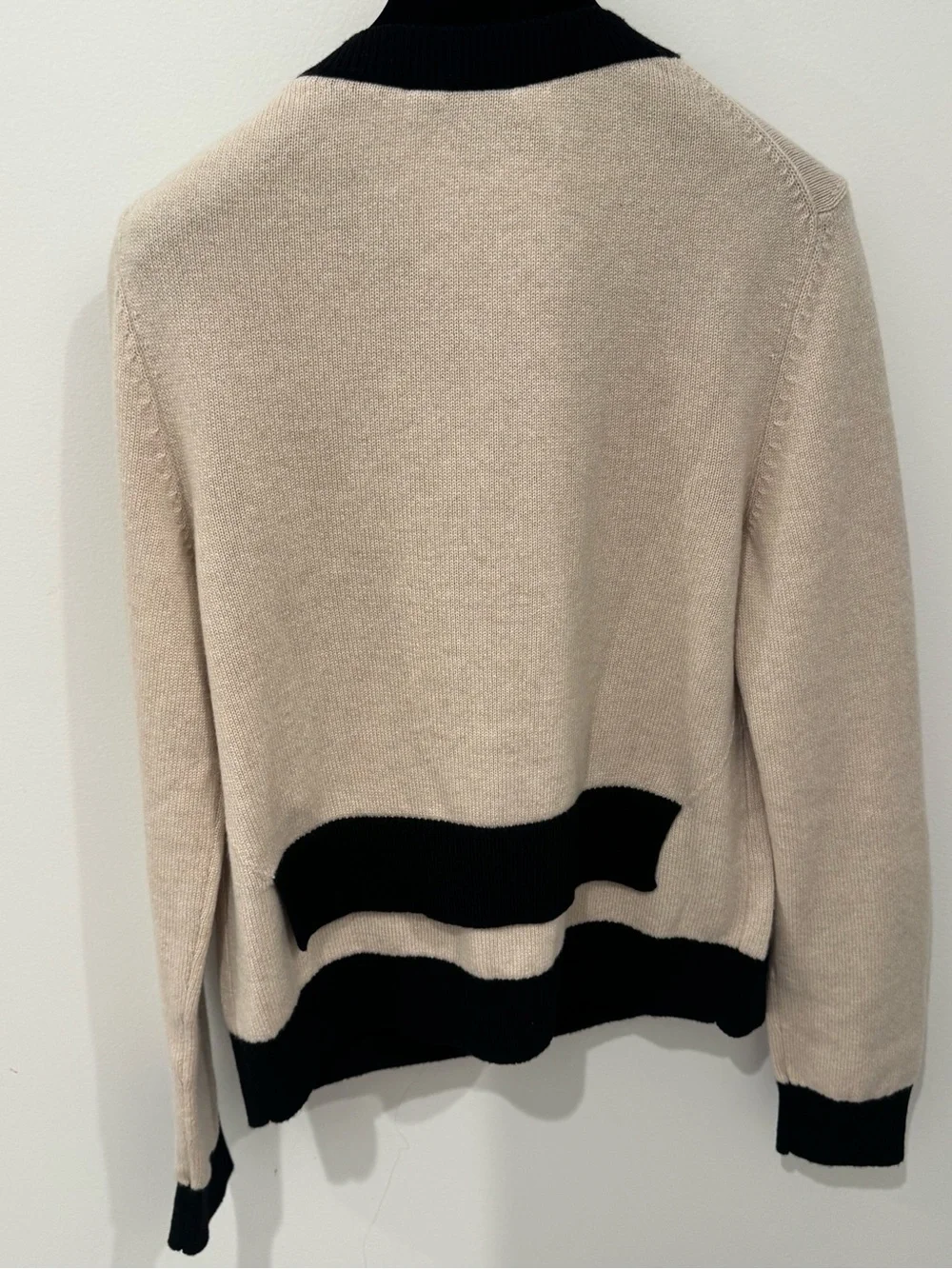 CHANEL Fall Winter 2025 25K Runway Beige and Black Cashmere Cardigan NWT size 38